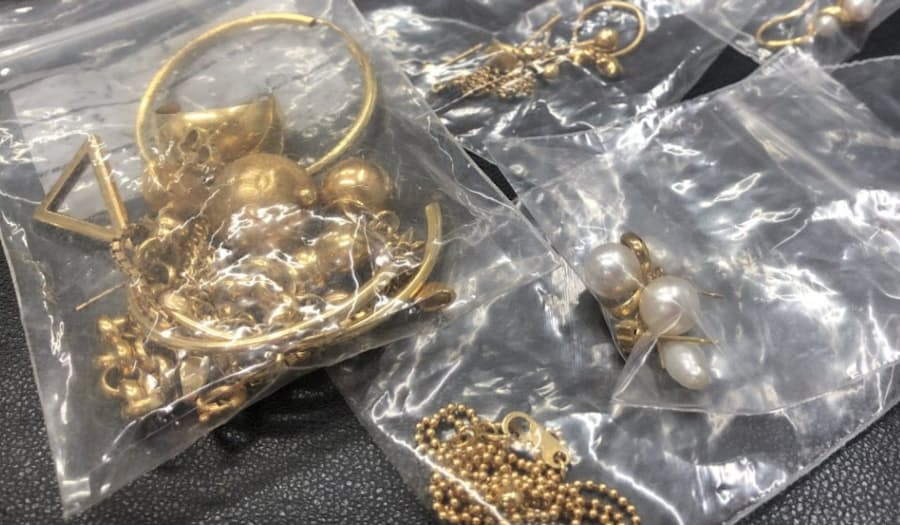 金最高値 家計に映る悲喜こもごも 日本経済新聞