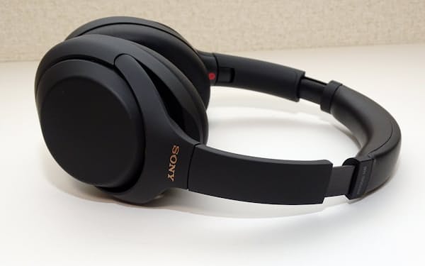 ソニーのノイズキャンセリング機能を搭載するワイヤレスヘッドホン「WH-1000XM4」（メーカー直販価格4万円、税別）