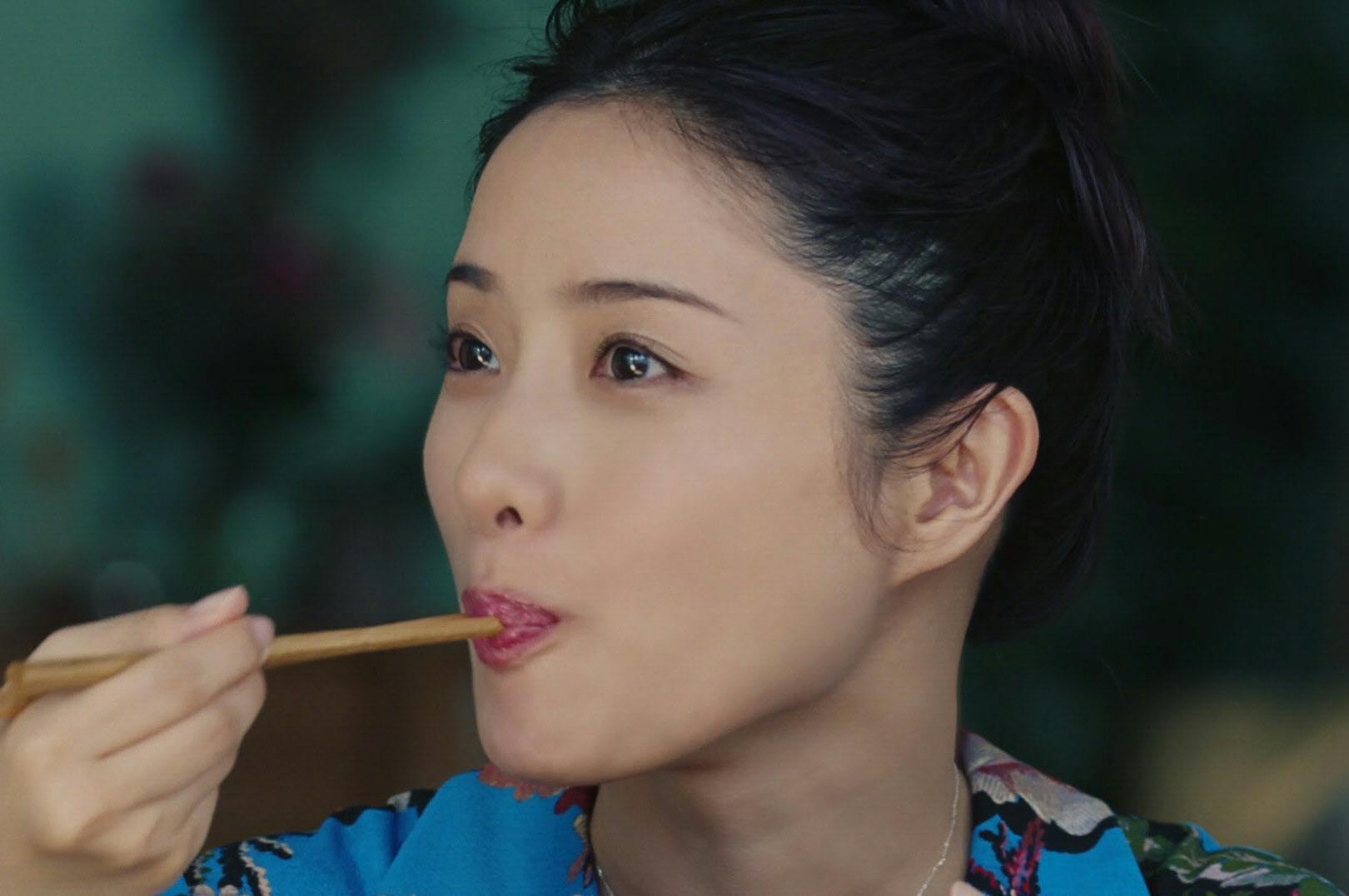 石原さとみが うな牛 すき家cm好感度 過去最高 Nikkei Style 石原さとみが うな牛 すき家cm好感度 過去最高 Nikkei Style