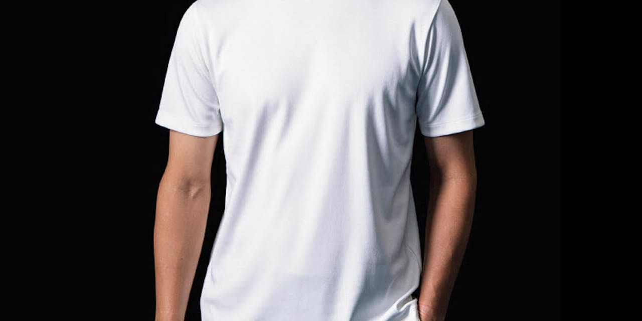 大人のtシャツ選び ちょうどいい はどこを見るか Nikkei Style 大人のtシャツ選び ちょうどいい はどこを見るか Nikkei Style