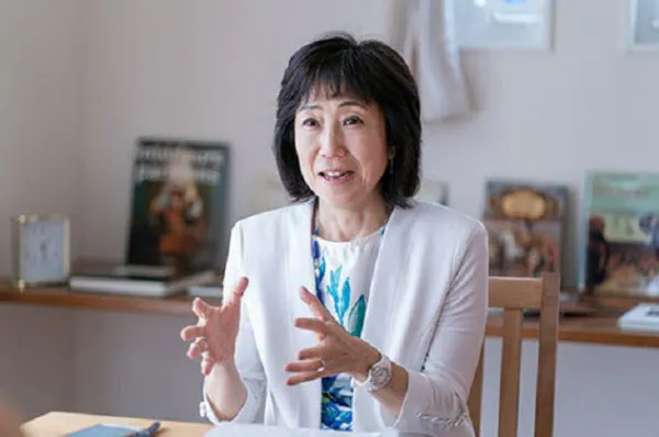 川本裕子(かわもと・ゆうこ)氏 早稲田大学大学院教授。東京大学卒、英オックスフォード大学大学院開発経済学修士。 マッキンゼー・アンド・カンパニー東京支社、パリ勤務などを経て現職。専門は金融論、企業統治。国内外の企業の社外役員、 国家公安委員会委員など歴任(写真:尾関裕士)