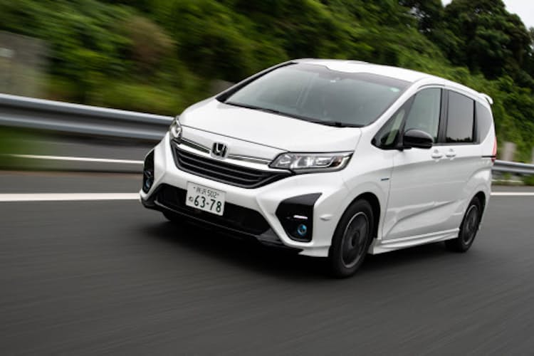 フリード モデューロx 匠の技で磨く 空力のこだわり Nikkei Style フリード モデューロx 匠の技で磨く 空力のこだわり Nikkei Style