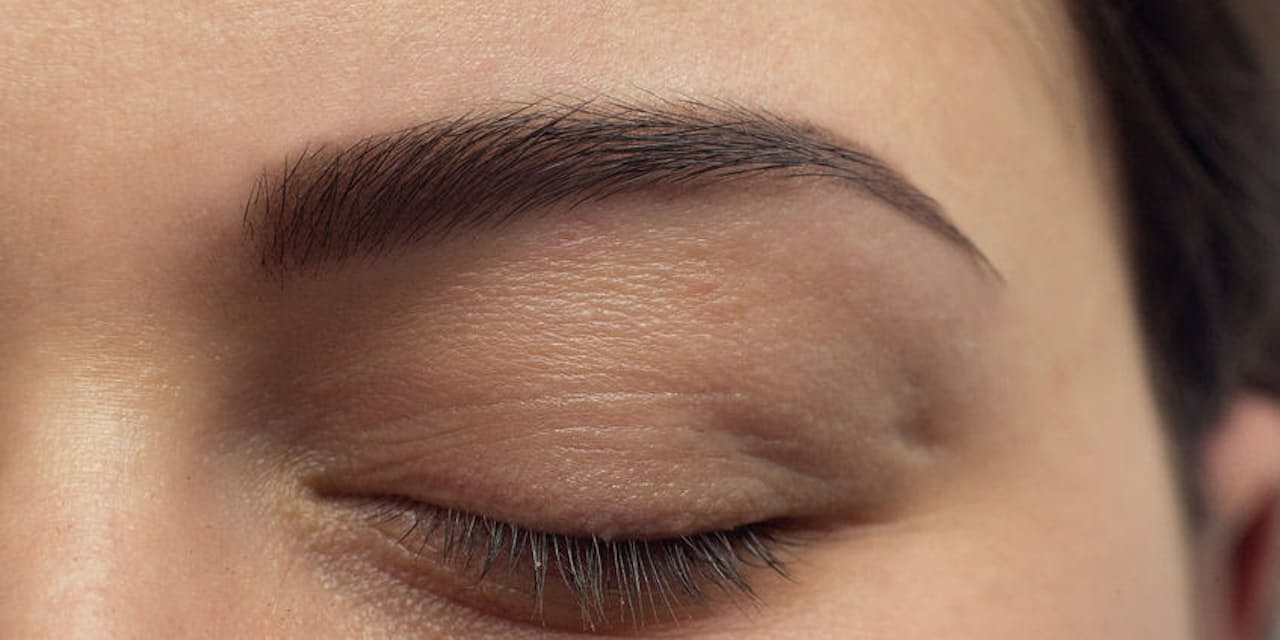 答えと解説 あなたは半目閉じ まばたき の意外な役割を知る Nikkei Style 答えと解説 あなたは半目閉じ まばたき の意外な役割を知る Nikkei Style