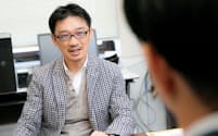 遺伝子の情報を基にした「精密医療」の研究に取り組む東京大学大学院教授の松田浩一さん。「オーダーメイド医療」「個別化医療」など、さまざまな呼び方があるが、一人ひとりに合った医療を提供するという本質は同じだ