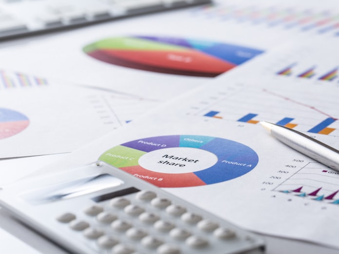 年1度の全銘柄集中チェック 有望株発掘で資産8億円 日本経済新聞 年1度の全銘柄集中チェック 有望株発掘で資産8億円 日本経済新聞