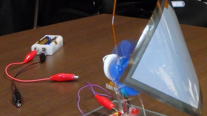 レアメタル不要で発火の心配なし 新型シート電池の正体 日本経済新聞 レアメタル不要で発火の心配なし 新型シート電池の正体 日本経済新聞