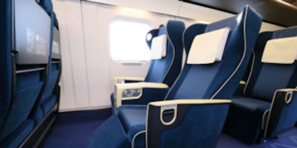 北陸新幹線の新型車両 住友3mの化粧シート採用 日本経済新聞