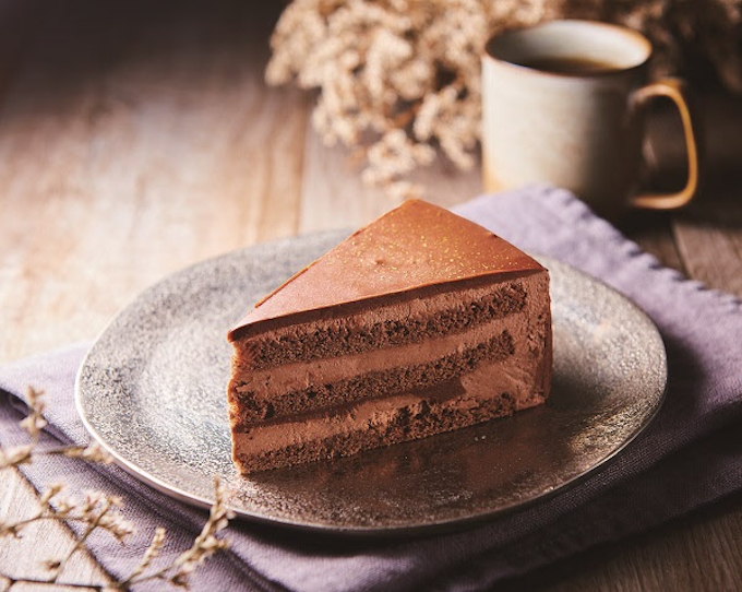 シャトレーゼ 糖質86 カットの濃厚チョコショートケーキ を期間限定発売 日本経済新聞