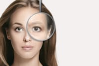 老化を遅らせるとして注目を集めているNMN。一体どんな作用が報告されているのだろうか。写真はイメージ=PIXTA 老化を遅らせるとして注目を集めているNMN。一体どんな作用が報告されているのだろうか。写真はイメージ=PIXTA