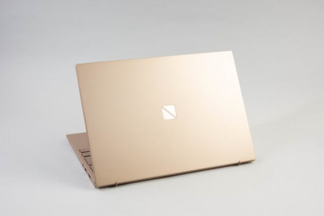 Necの新型ノートpc バランスに優れウェブ会議に強み Nikkei Style Necの新型ノートpc バランスに優れウェブ会議に強み Nikkei Style