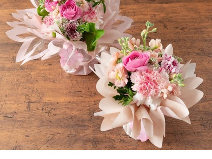 日比谷花壇 そのまま飾れるブーケ商品 サクラシュシュフルール 2種を数量限定発売 日本経済新聞 日比谷花壇 そのまま飾れるブーケ商品 サクラシュシュフルール 2種を数量限定発売 日本経済新聞