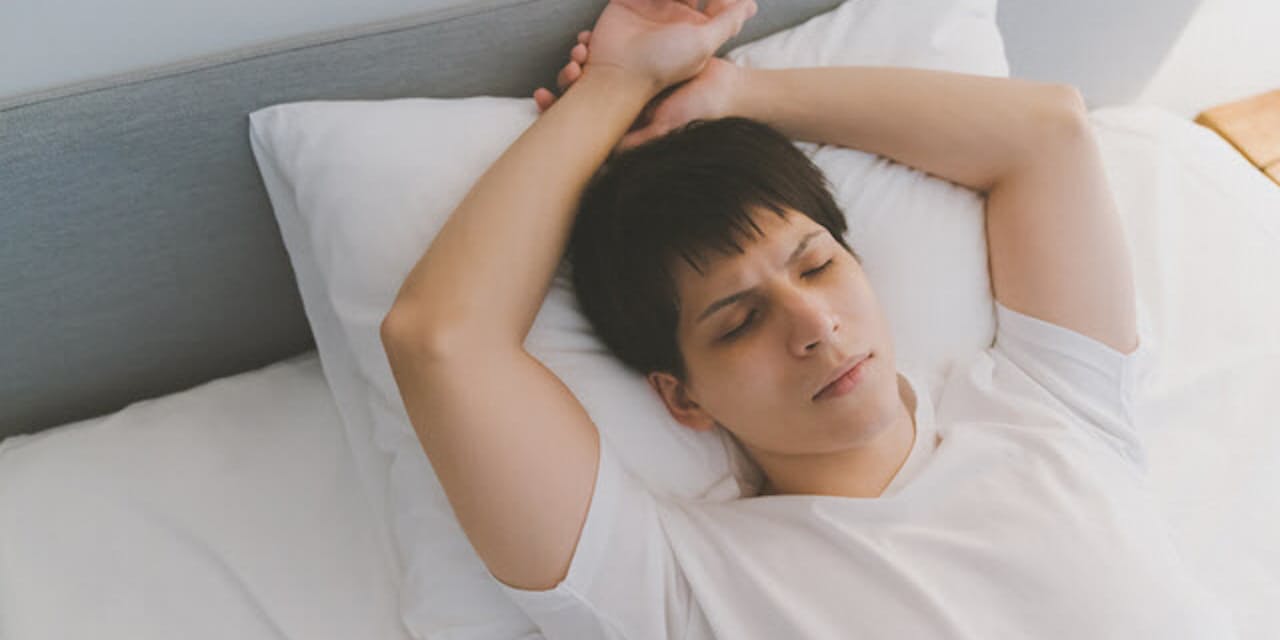 免疫力を下げない眠りのカギは 週末の寝方 仮眠 にあり 睡眠の乱れが免疫力低 nikkei style