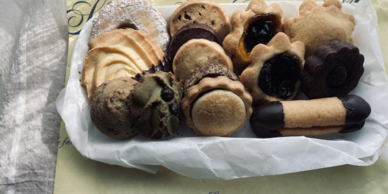 イタリアとポルトガルの日常 ほっこり味わう郷土菓子 Nikkei Style イタリアとポルトガルの日常 ほっこり味わう郷土菓子 Nikkei Style