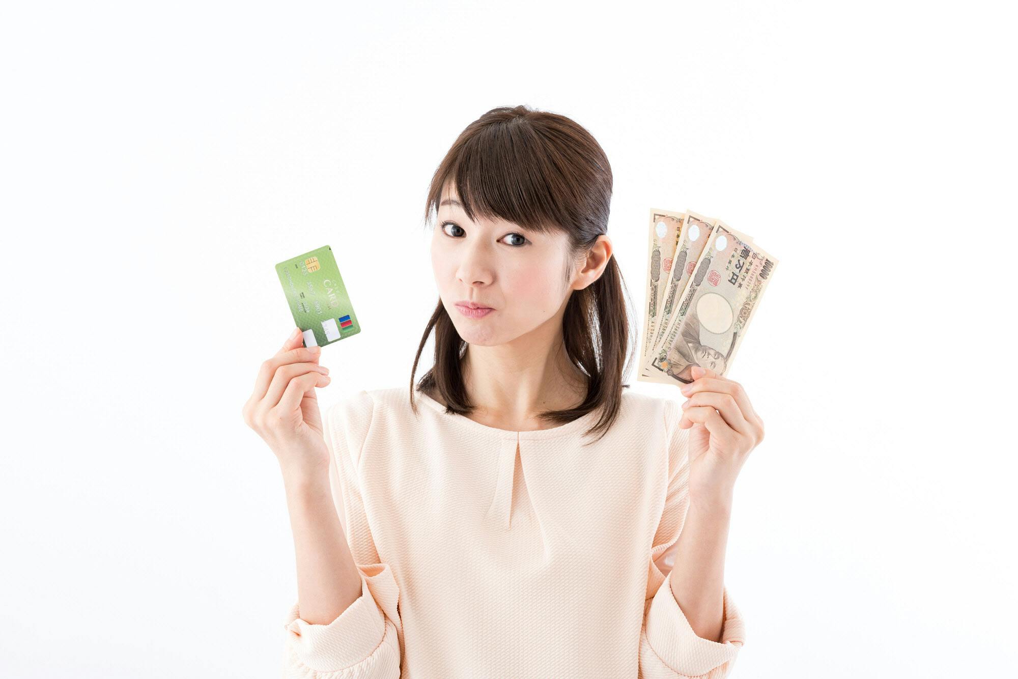 隠れ借金に注意 リボ払い キャッシングの落とし穴 Nikkei Style