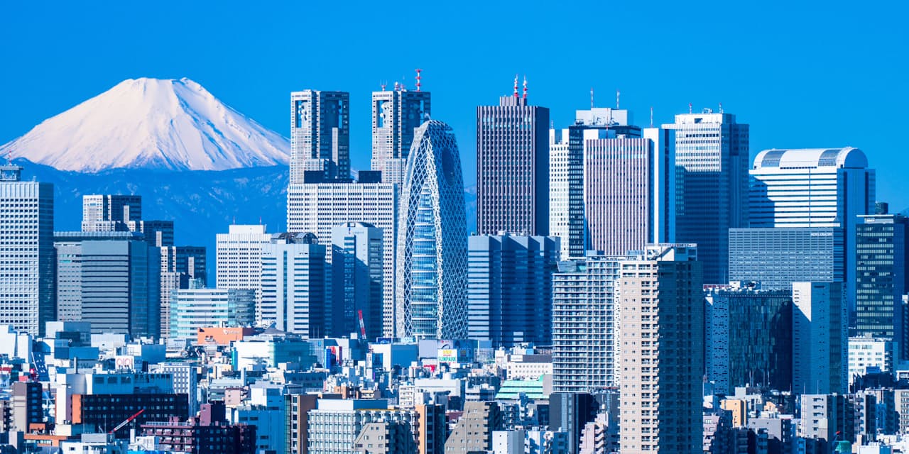 コロナ禍で増えるメンタル不調 つながり の大切さを改めて認識 Nikkei Style コロナ禍で増えるメンタル不調 つながり の大切さを改めて認識 Nikkei Style