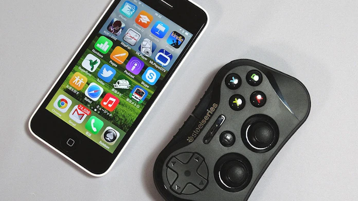 丸ごとレビュー Ff もラクラク操作 スマホ専用のゲームパッド 日本経済新聞 丸ごとレビュー Ff もラクラク操作 スマホ専用のゲームパッド 日本経済新聞