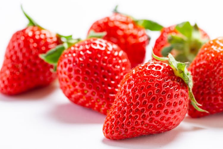 イチゴはフルーツではない 専用スプーンは昔懐かし Nikkei Style イチゴはフルーツではない 専用スプーンは昔懐かし Nikkei Style