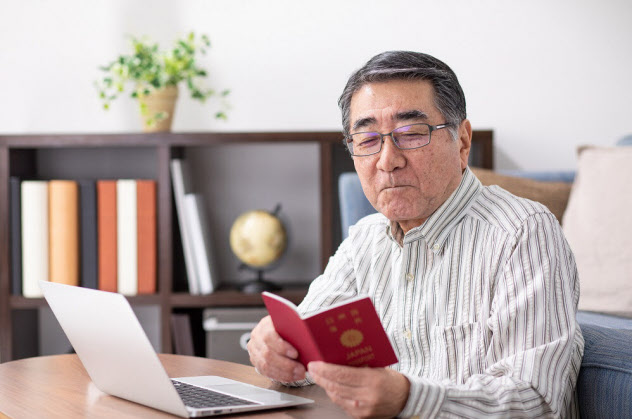 退職金を得て「一休み」を決め込むと、転職で後れを取りやすい(写真はイメージ) =PIXTA