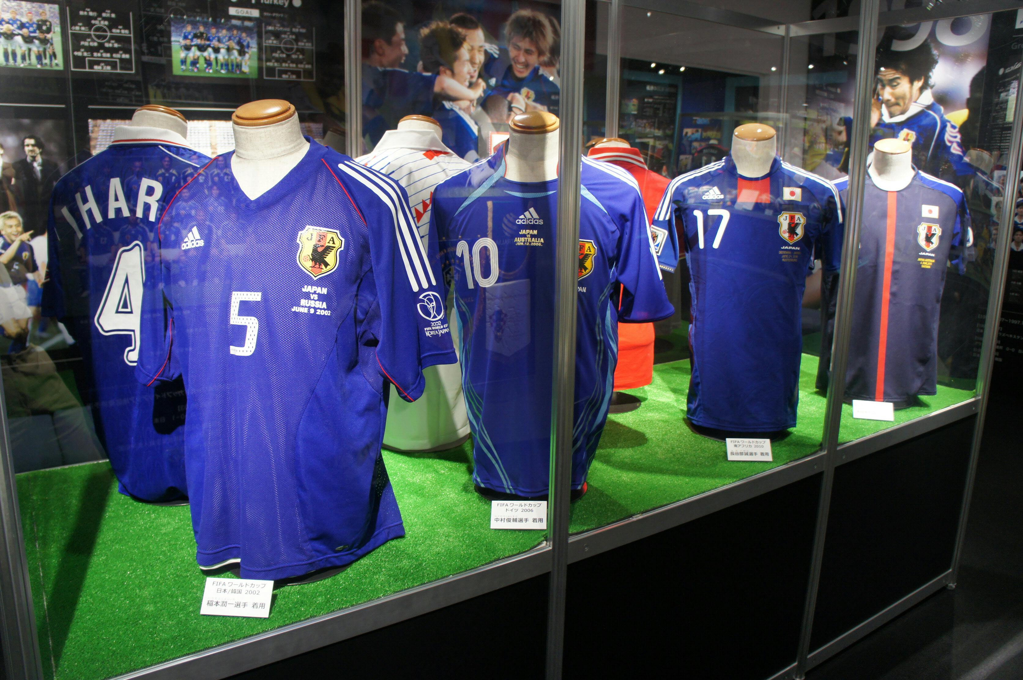 サムライブルーの起源は東大 サッカー伝来の地は Nikkei Style サムライブルーの起源は東大 サッカー伝来の地は Nikkei Style