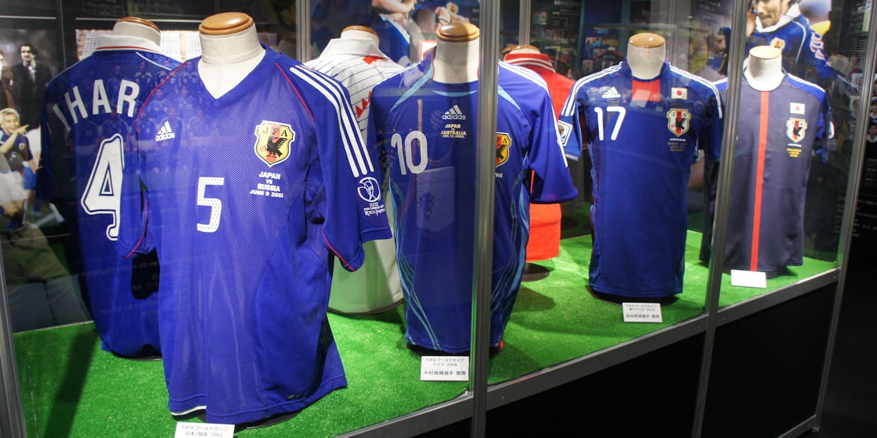 サムライブルーの起源は東大 サッカー伝来の地は Nikkei Style サムライブルーの起源は東大 サッカー伝来の地は Nikkei Style