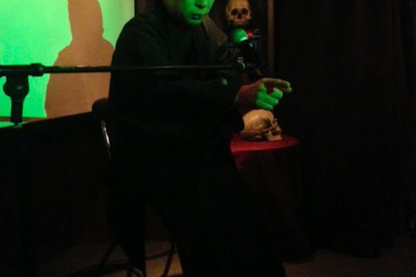 なぜはまる 恐怖を楽しむ ホラ女 の深層心理 Nikkei Style なぜはまる 恐怖を楽しむ ホラ女 の深層心理 Nikkei Style