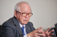 富国生命保険社長 米山好映氏
