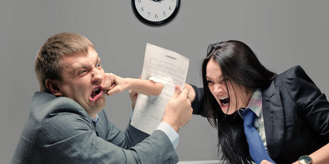 部下に文句を言われ 自分が長時間労働する羽目に 新米管理職に落とし穴 逆パワ Nikkei Style 部下に文句を言われ 自分が長時間労働する羽目に 新米管理職に落とし穴 逆パワ Nikkei Style