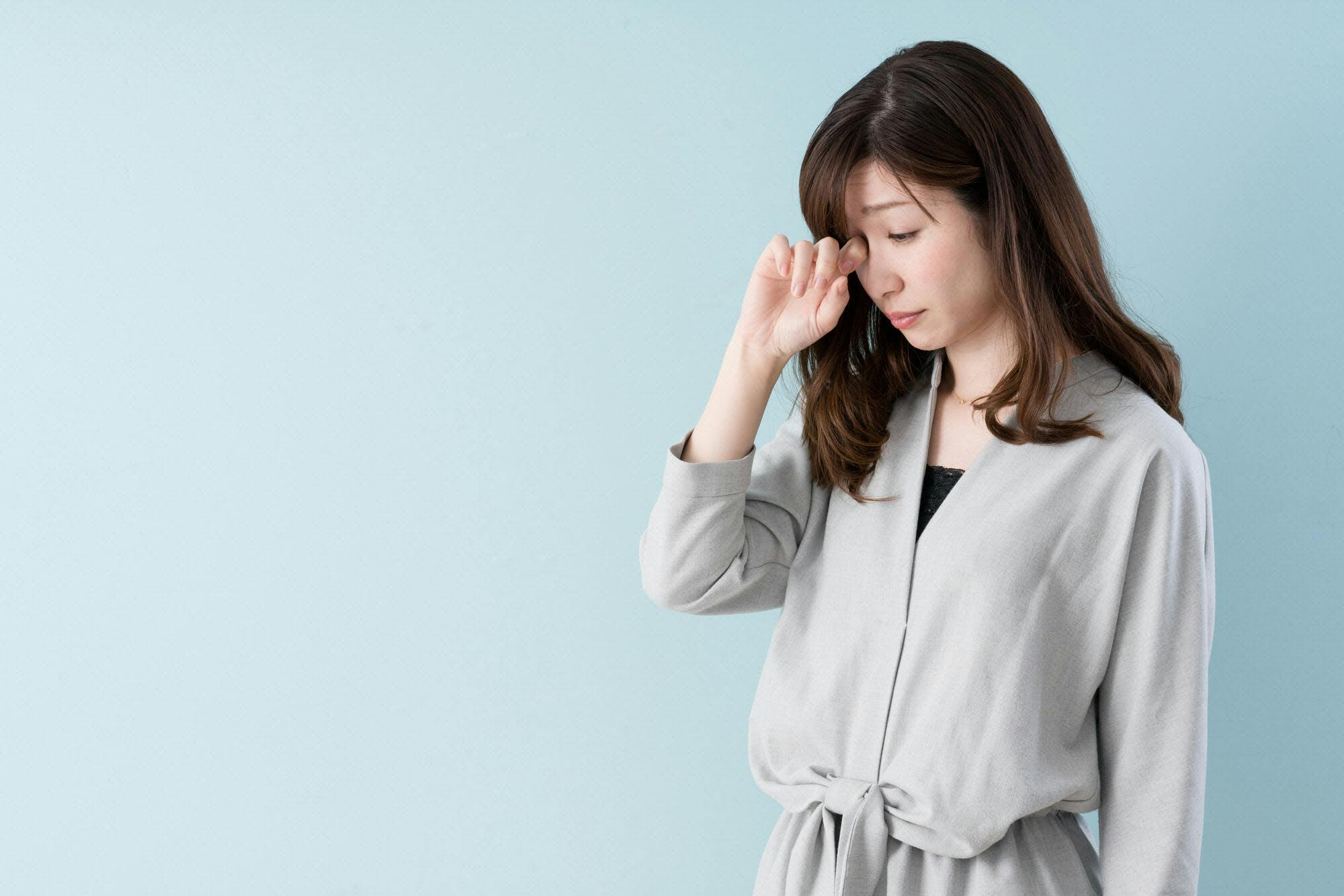 原因は加齢だけでない 眼瞼下垂 目のこすりすぎ注意 Nikkei Style 原因は加齢だけでない 眼瞼下垂 目のこすりすぎ注意 Nikkei Style