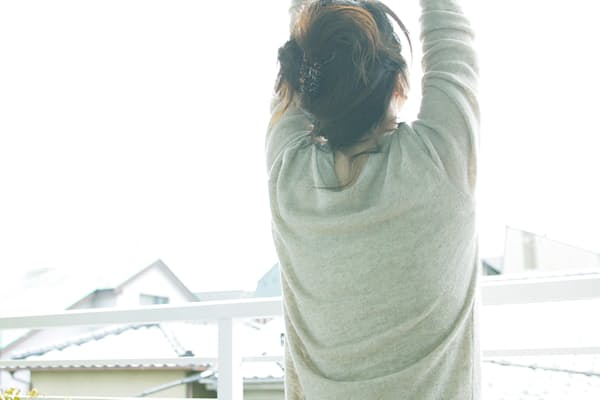 働く女性も 専業主婦もぶつかる 中年の危機 Nikkei Style