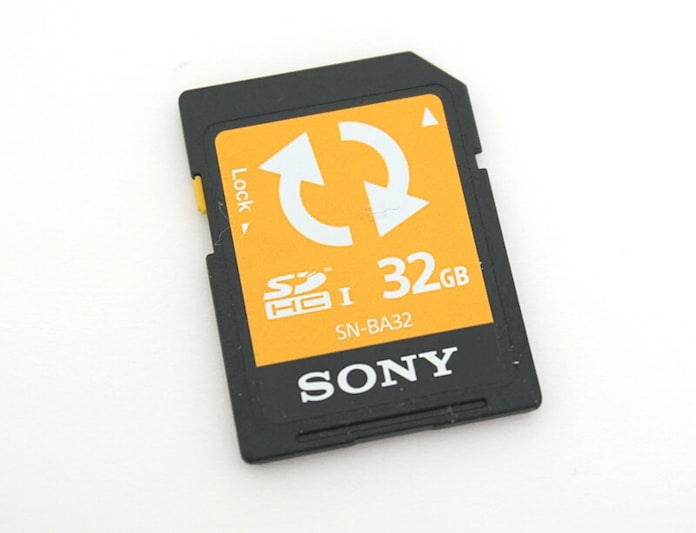 丸ごとレビュー Pcデータを自動保存 ソニーのsdカード使用法 日本経済新聞 丸ごとレビュー Pcデータを自動保存 ソニーのsdカード使用法 日本経済新聞