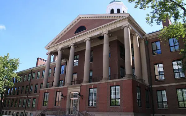 東大よりハーバード 開成に異国の敵