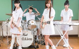 『Le Lien』
現役モデルを含む15～17歳の4名で13年11月に結成。コンセプトは「ファッション＋音楽」の融合
