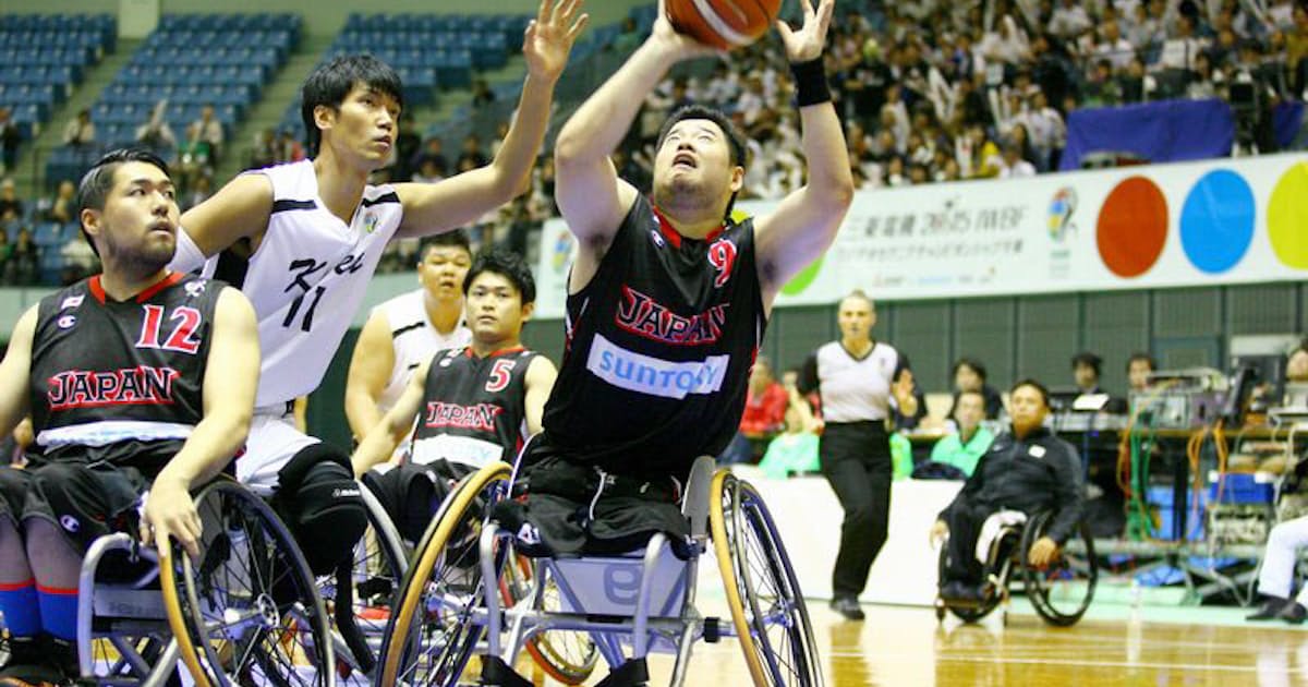 激しさの裏に緻密な戦略 車いすバスケ 見る者を魅了 日本経済新聞 激しさの裏に緻密な戦略 車いすバスケ 見る者を魅了 日本経済新聞