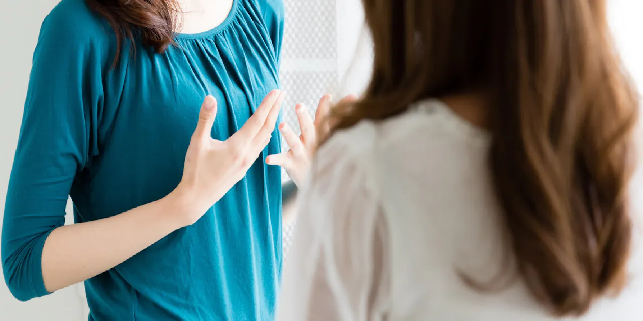 友人のふりをした敵か 面倒な女友達のかわし方 Nikkei Style