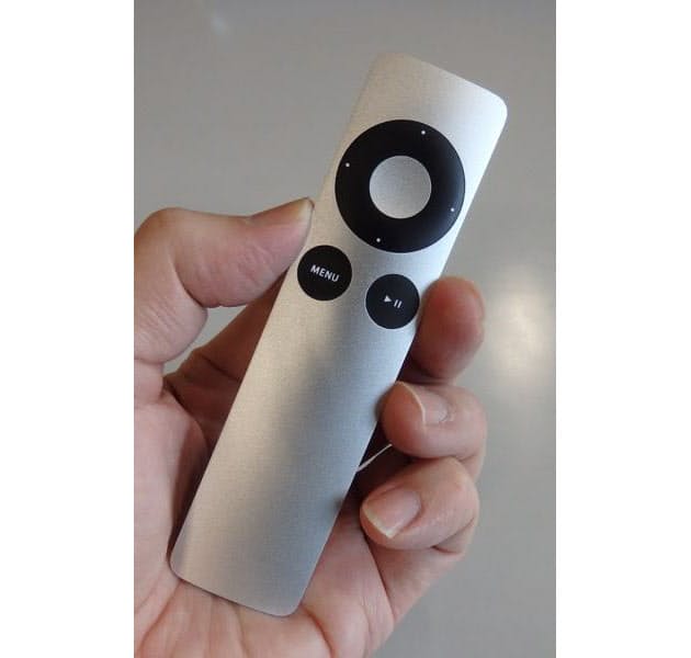 タッチ式リモコンで操作感激変 新アップルtv Nikkei Style タッチ式リモコンで操作感激変 新アップルtv Nikkei Style