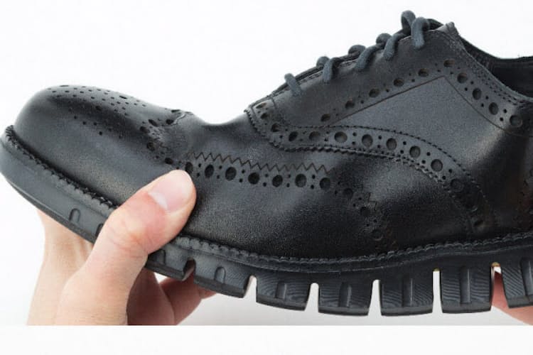 ドレス顔レザースニーカー続々 買いは 走れる革靴 Nikkei Style ドレス顔レザースニーカー続々 買いは 走れる革靴 Nikkei Style