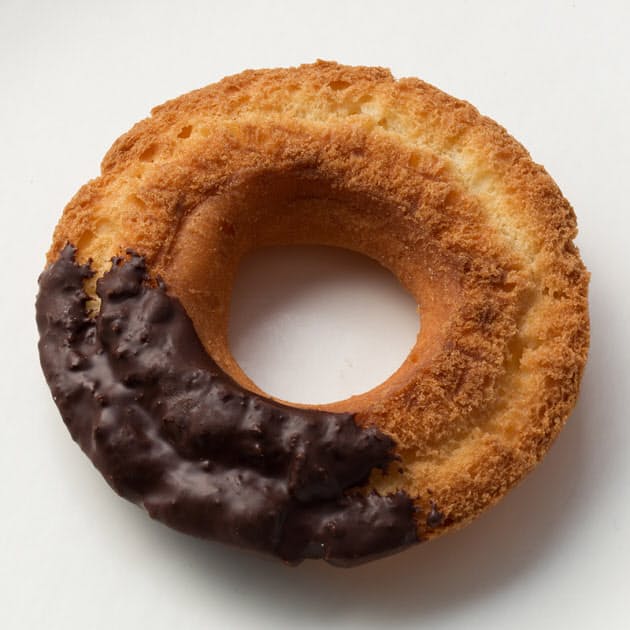 定番チョコドーナツ対決 ミスド上回ったセブン Nikkei Style 定番チョコドーナツ対決 ミスド上回ったセブン Nikkei Style