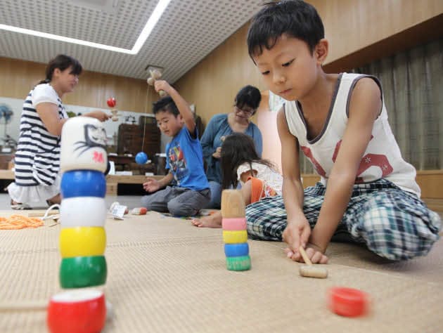 昔の遊び 親子で挑戦 メンコ 折り紙 ネットが先生 Nikkei Style