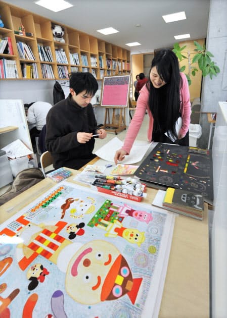 障害者の仕事 多彩に アーティストやパティシエも Nikkei Style