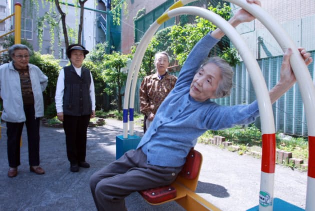 公園に 新顔 遊具なぜ登場 Nikkei Style 公園に 新顔 遊具なぜ登場 Nikkei Style