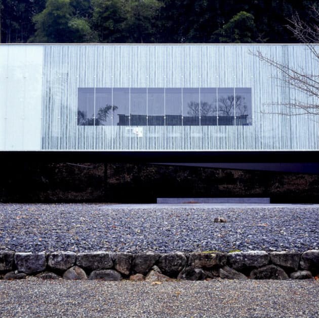 再春館製薬女子寮 建築界デビュー作 偶然から白い空間始まる 写真で見る妹島和 Nikkei Style 再春館製薬女子寮 建築界デビュー作 偶然から白い空間始まる 写真で見る妹島和 Nikkei Style