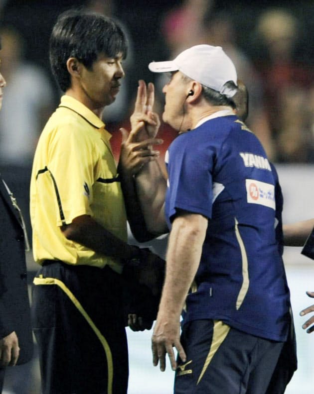 テニスやサッカー 弾道とらえる ハイテクの目 伝統より正確さ 日経bizgate テニスやサッカー 弾道とらえる ハイテクの目 伝統より正確さ 日経bizgate