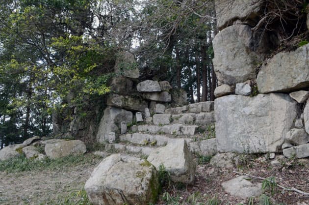 上洛の信長が攻めた城塞と人魚の寺 観音寺城跡 滋賀県近江八幡市 エンタメ Nikkei Style
