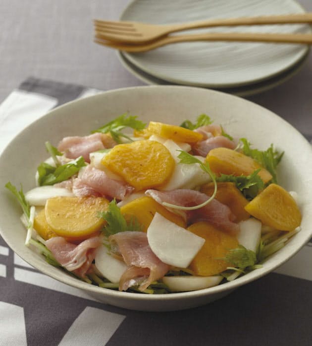 柿と水菜のサラダ Nikkei Style