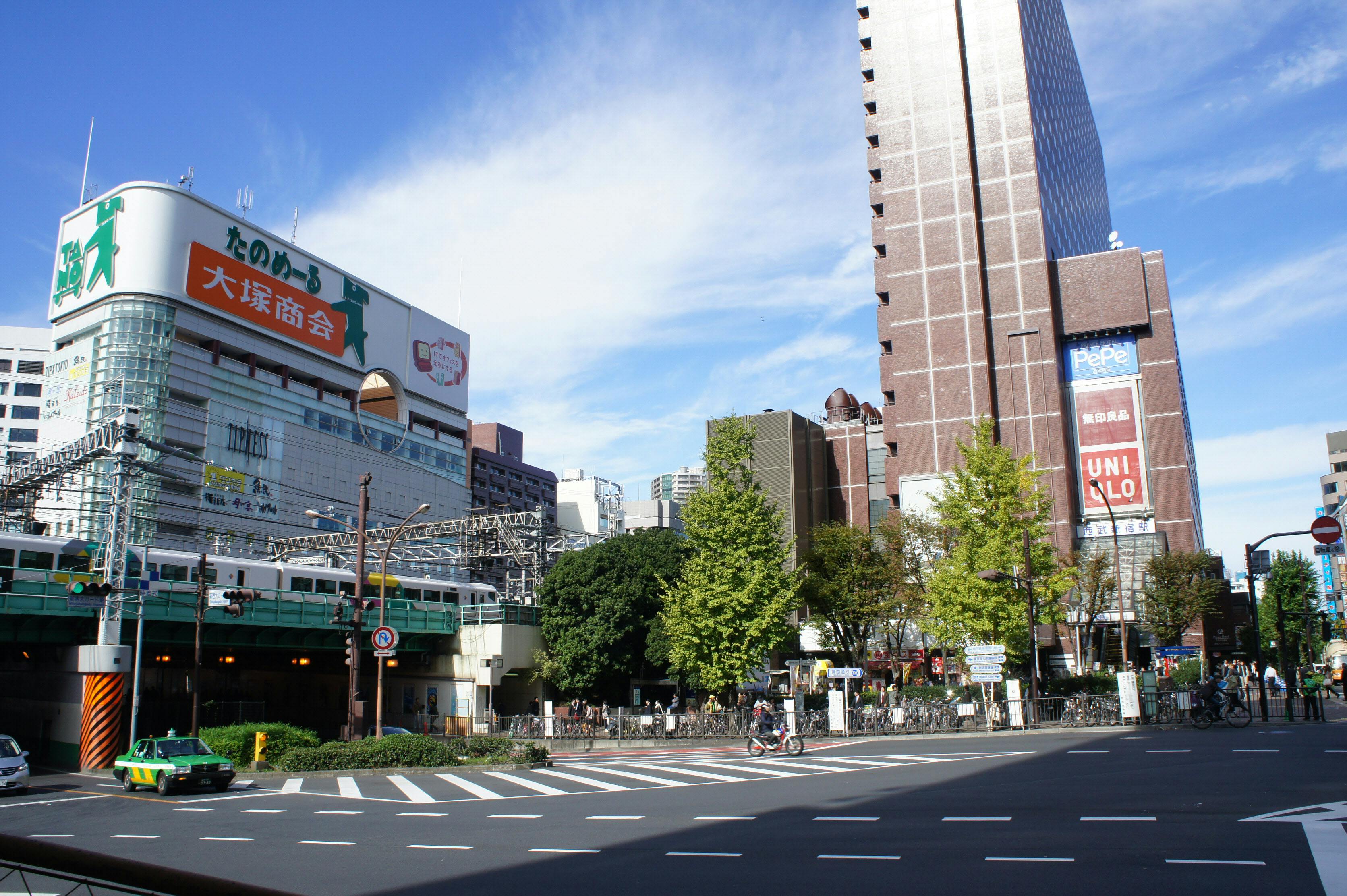 西武 新宿 駅