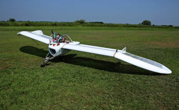 電気飛行機 24脚車 アートが夢見る未来の乗り物 Nikkei Style 電気飛行機 24脚車 アートが夢見る未来の乗り物 Nikkei Style
