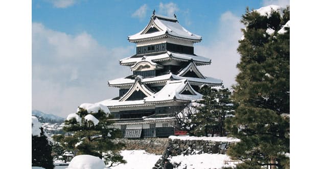 この冬行きたい 雪景色を愛でる日本の美城4選 Nikkei Style この冬行きたい 雪景色を愛でる日本の美城4選 Nikkei Style