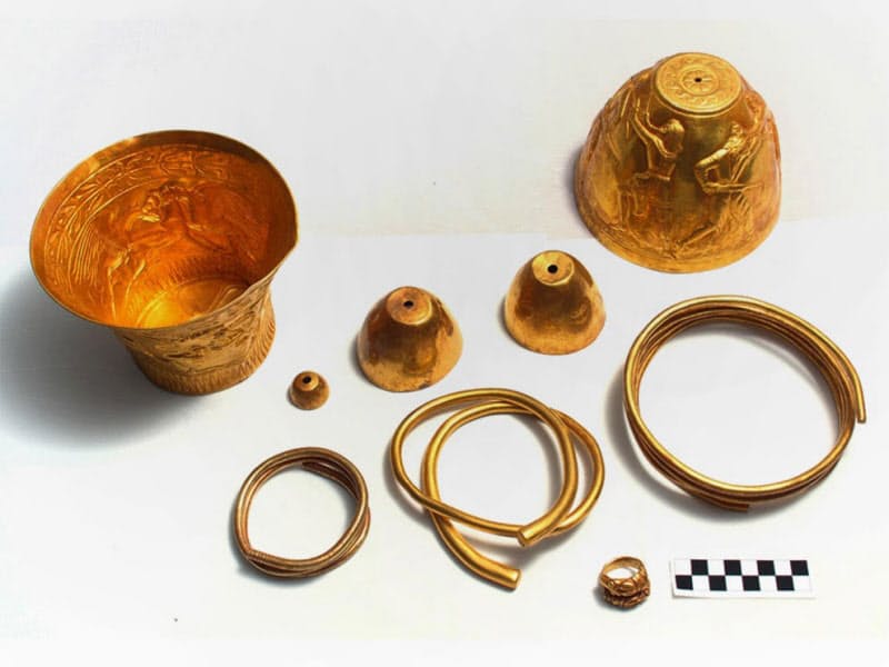 世紀の大発見 謎の騎馬民族 スキタイ の黄金の埋葬品 Nikkei Style
