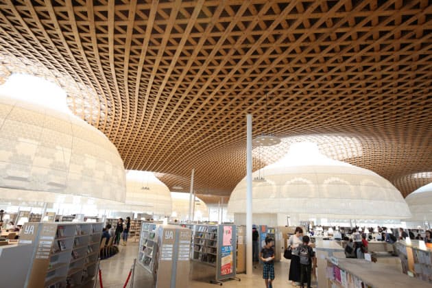 本の森でゆったり 若者 子連れに盛況 岐阜の図書館 日経bizgate 本の森でゆったり 若者 子連れに盛況 岐阜の図書館 日経bizgate