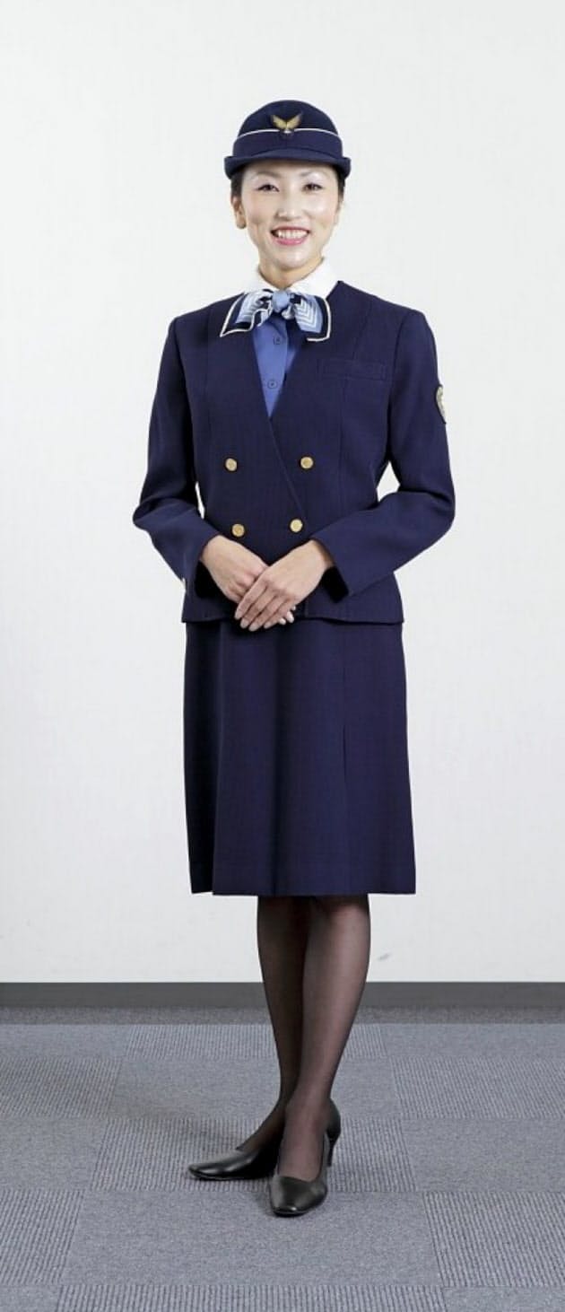 高度成長 バブル崩壊 Caの制服 時代を象徴 Nikkei Style 高度成長 バブル崩壊 Caの制服 時代を象徴 Nikkei Style
